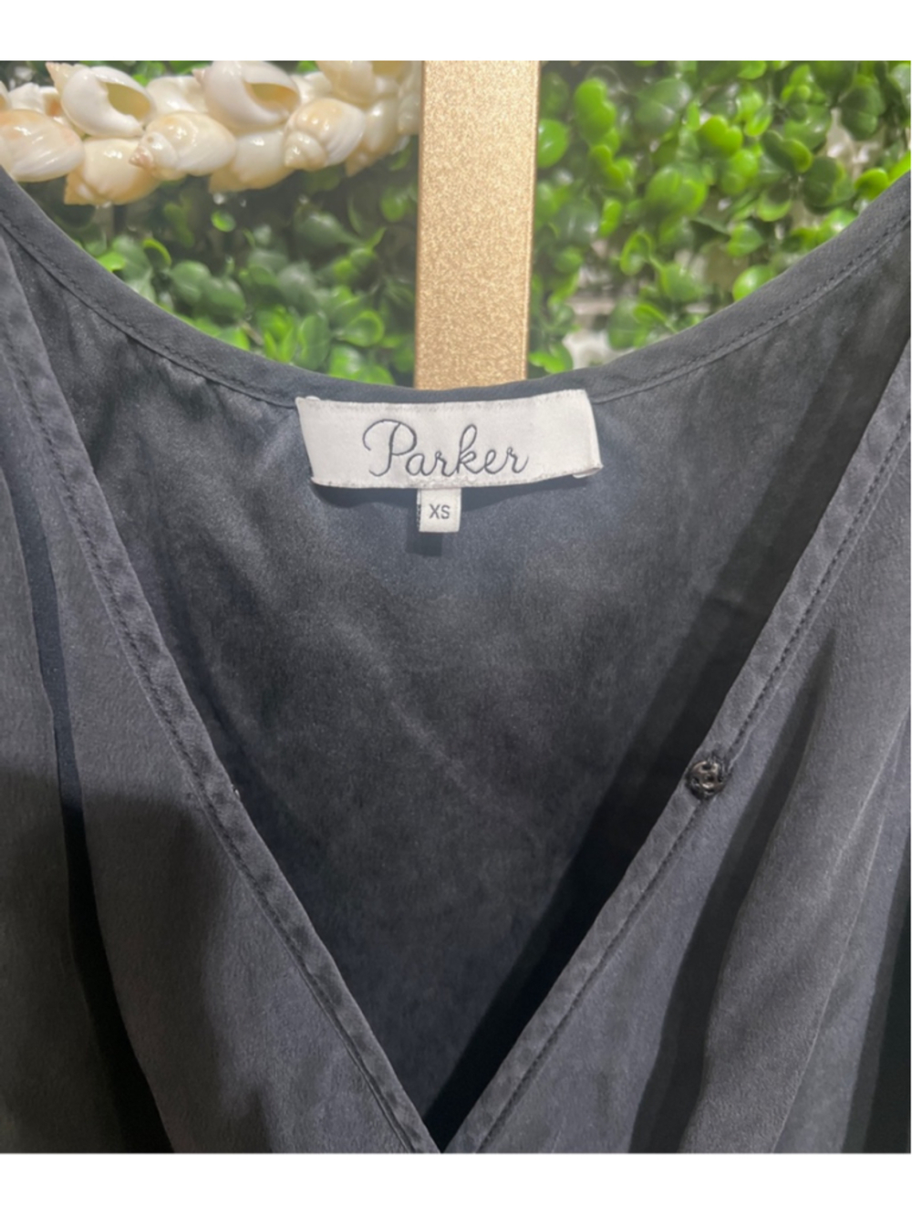 Parker Jumpsuit V Neck Ruched Hem Size XS 100% Silk Black One Piece Jumpsuit - Picture 4 of 9